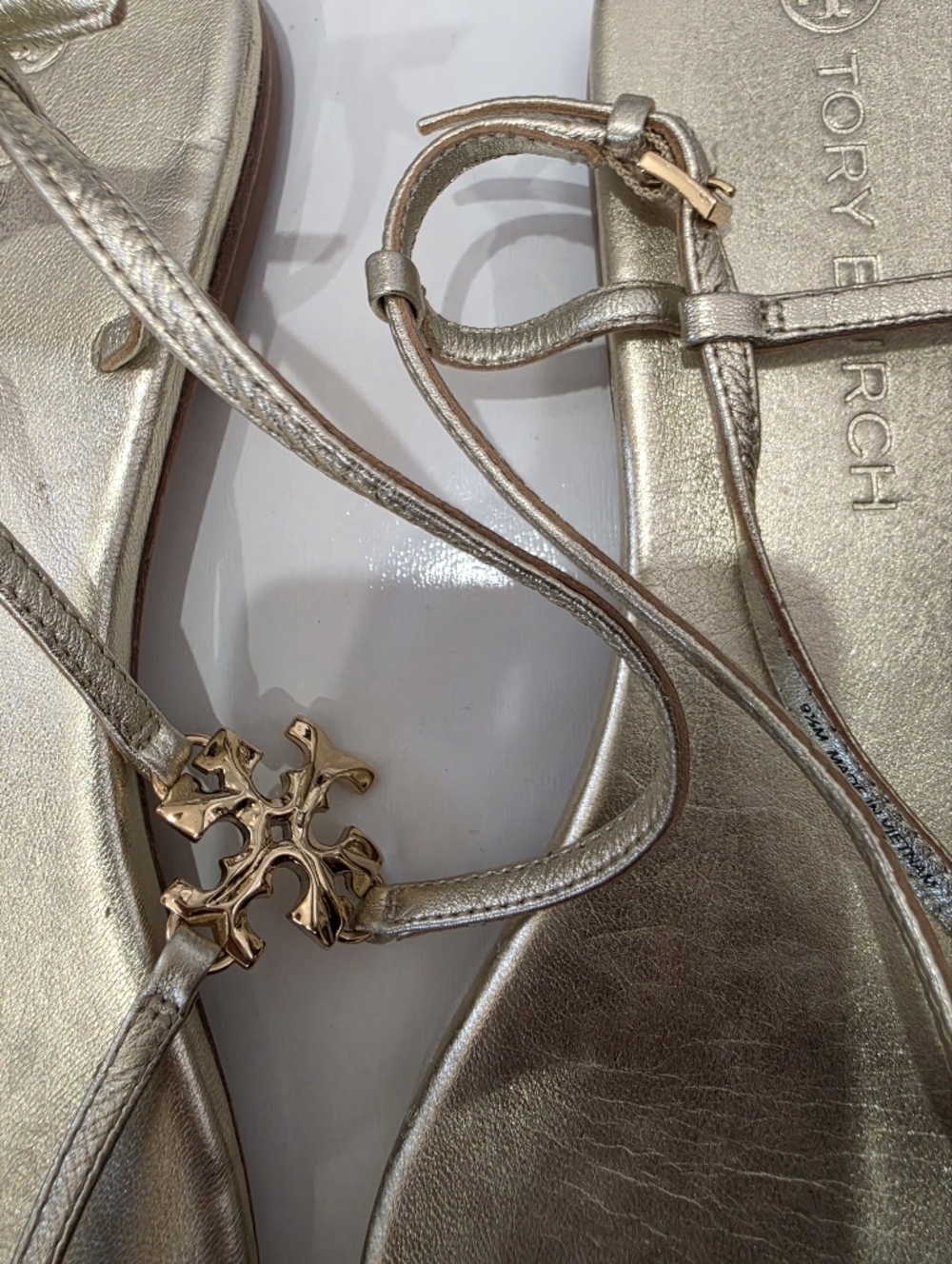 Tory Burch Metallic Gold T-Strap Flat Sandals Size 9.5 - Picture 6 of 6